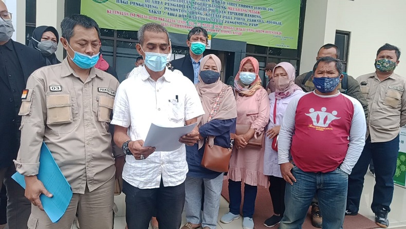 Kasus Anak Gugat Ayah, Warga Tuntut Deden Cabut Gugatan terhadap Koswara