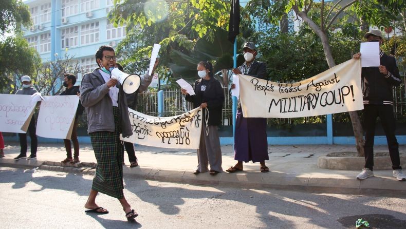 Ribuan Orang di Kota Yangon Protes Kudeta Myanmar, Pendemo:  Diktator Militer Gagal!