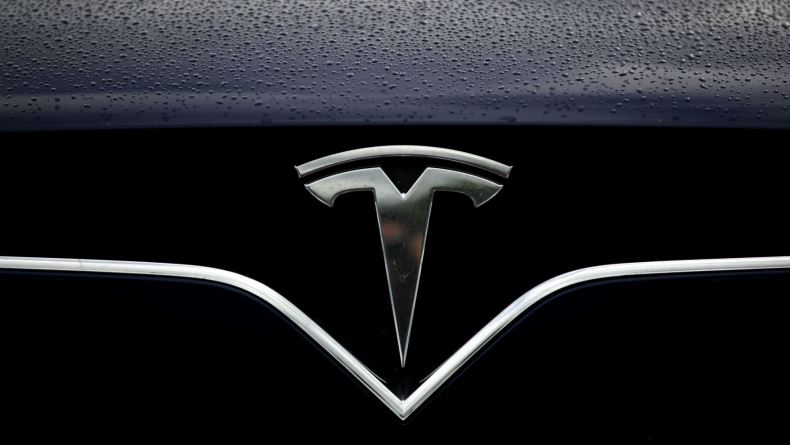 Tesla Untung Rp1,46 Triliun dari Jual Beli Bitcoin