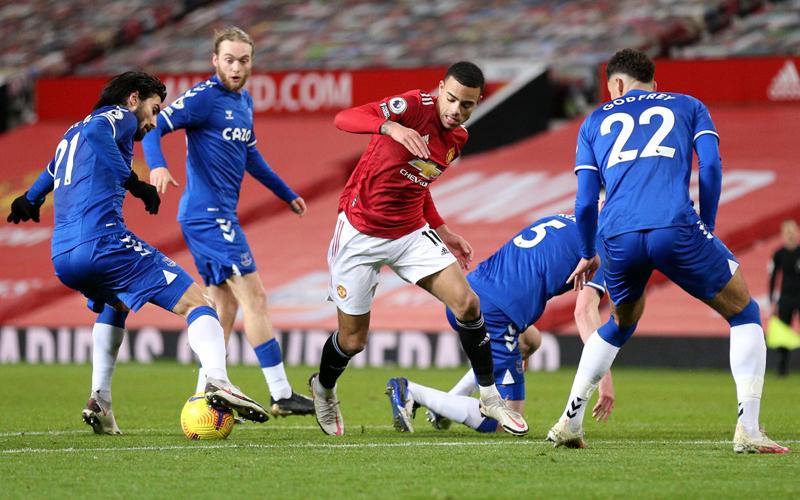 Kebobolan di Menit Akhir, Manchester United Ditahan Everton