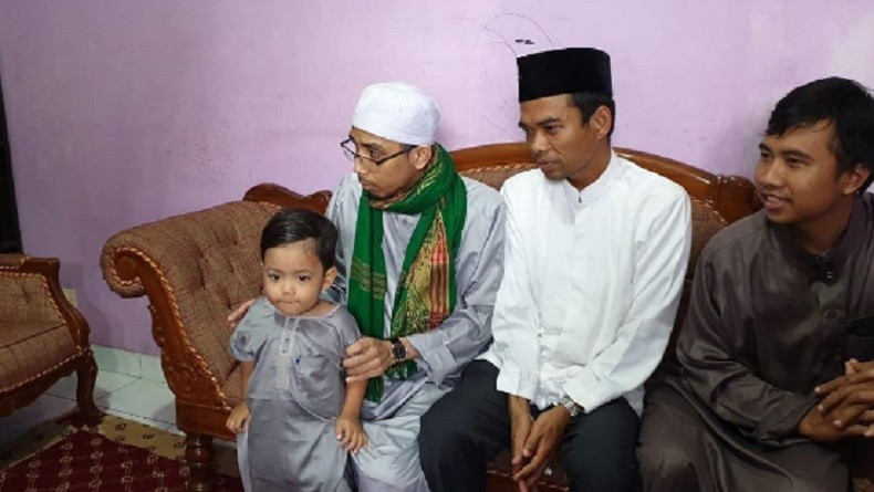 Ustaz Abdul Somad Doakan dan Unggah Foto Momen Bersama Ustaz Maaher 