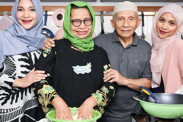 Ultah Pernikahan, Amien Rais dan Kusnasriyati Dapat Hadiah Akun Youtube