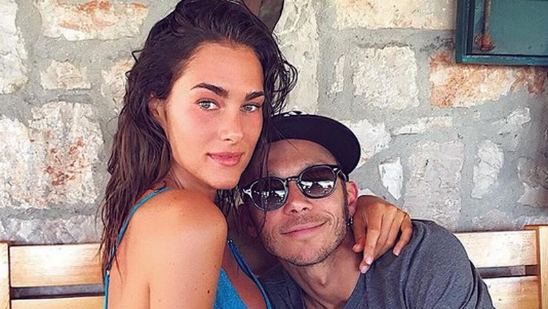 Punya Pacar Seksi, Valentino Rossi: Dia Kuat dan Penuh Semangat