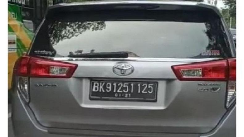 Viral Pelat Nomor Mobil di Medan Berupa Deretan Angka  