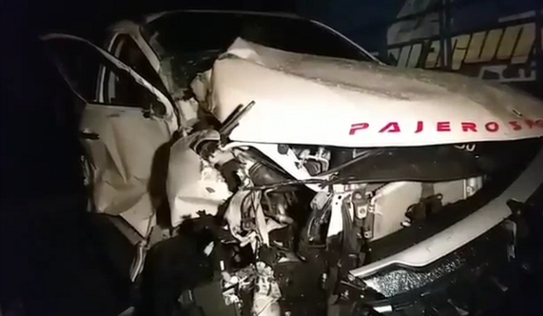 Mobil Berisi Satu Keluarga di Pasuruan Ditabrak  Kereta, 5 Penumpang Luka 1 Kritis  