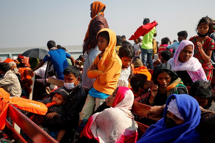  Junta Myanmar  Tolak Pengungsi Musim Rohingya