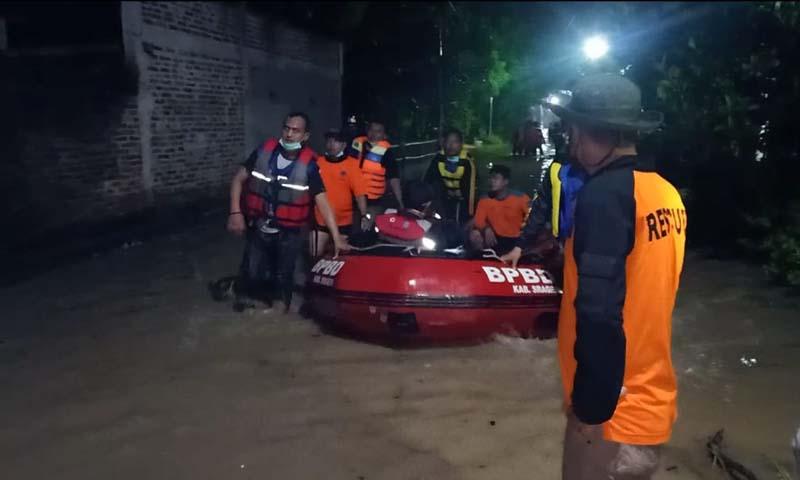 Hujan Deras Dini Hari, Sejumlah Wilayah DKI Jakarta Tergenang Air