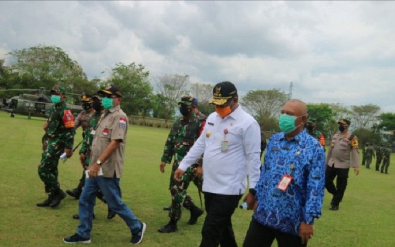 Tiap 200 Meter, TNI Polri Jaga Ketat Rute Kedatangan Jokowi ke HST