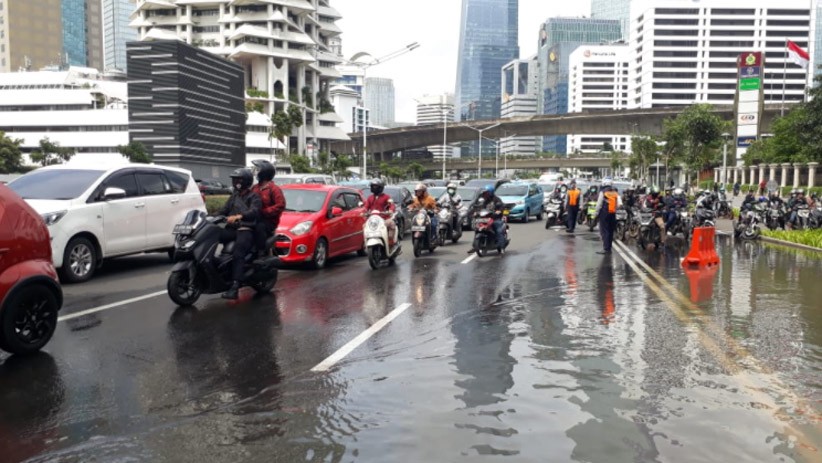 Prakiraan Cuaca BMKG: Hujan Disertai Petir Berpotensi di Jakbar, Jaksel dan Jaktim
