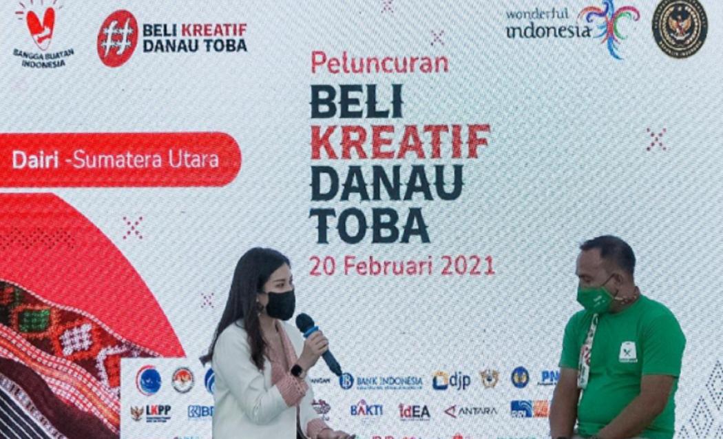 Wamenparekraf Sukseskan Launching Gerakan Beli Kreatif Danau Toba di Balige Kabupaten Toba