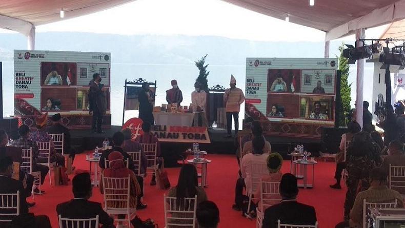 Menteri Kabinet Indonesia Maju Borong Produk UMKM Ratusan Juta di Beli Kreatif Danau Toba