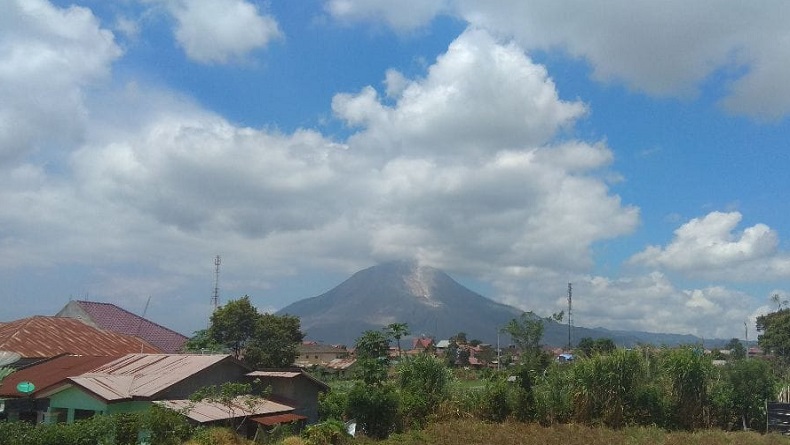 Daftar Gunung Keren di Karo, Salah Satunya Lokasi Paralayang