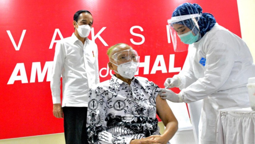 Jokowi Bareng Puan Maharani Tinjau Vaksinasi Covid-19 di Banten
