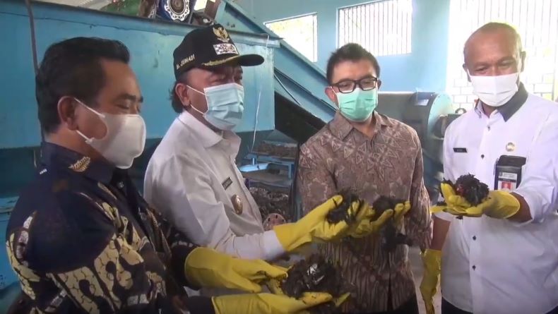 Gandeng Swasta, Pemkot Tegal Daur Ulang Sampah Menjadi Briket 