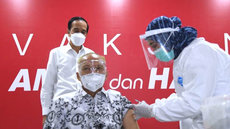 Jokowi Tinjau Vaksinasi Covid-19 Massal di Yogyakarta Hari Ini