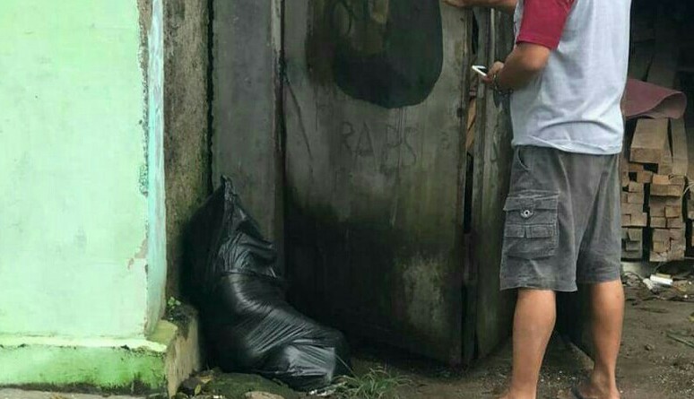 Geger Mayat Dibungkus Plastik, Diduga Mati akibat Dicekik