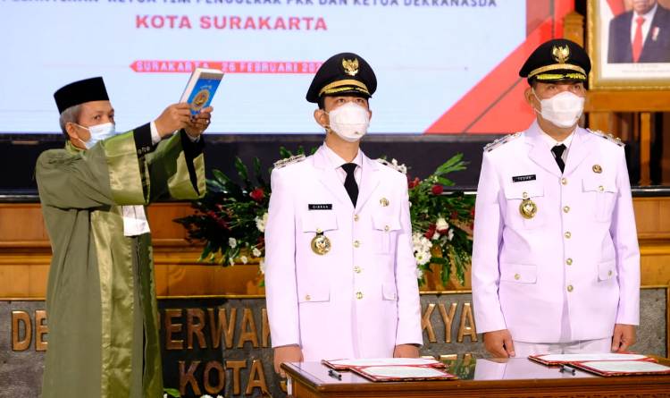 Sah! Gibran Resmi Jabat Wali Kota Solo 