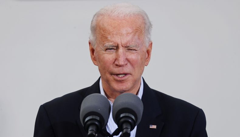 Joe Biden Cabut Larangan 'Perjalanan Muslim' yang Dibuat Donald Trump