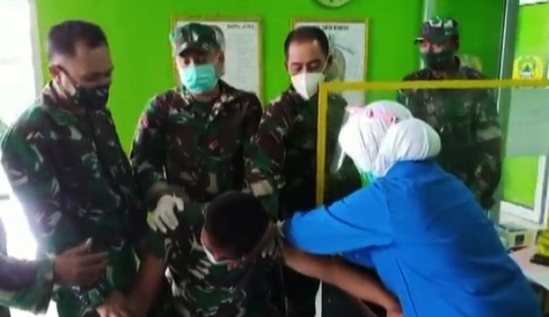  Lucu, Prajurit TNI di Purwokerto Ini Takut Banget Disuntik Vaksin Covid-19 