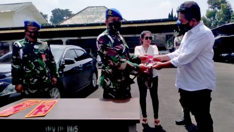 Polisi Proses Hukum Kasus Wanita Pamer Mobil Berpelat Nomor TNI Bodong