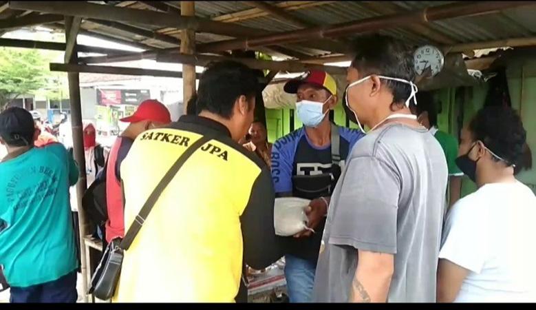 Preman Pasar Bagikan 2 Ton Beras ke Warga Terdampak Pandemi Covid di Kebumen