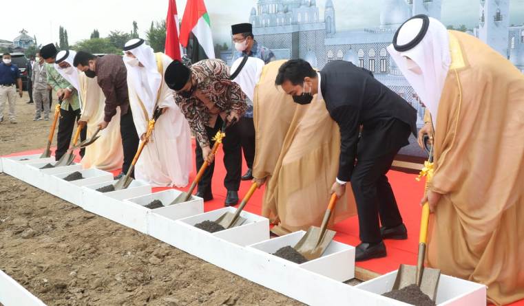  Pembangunan Masjid Sheikh Zayed Solo Replika di Abu Dhabi Resmi Dimulai 