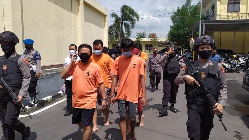 Polres Mojokerto Tangkap 7 Komplotan Pengedar Obat Aborsi 