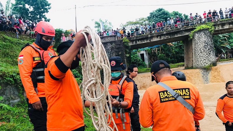 Seberangi Sungai Usai Berkebun, Warga Aceh Hilang