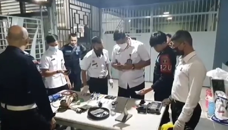 Rutan Pontianak Digeledah, 3 Unit Handphone Ditemukan dalam Sel