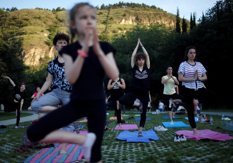 Olahraga Penghilang Stres di Masa Pandemi Covid-19, Salah Satunya Yoga   