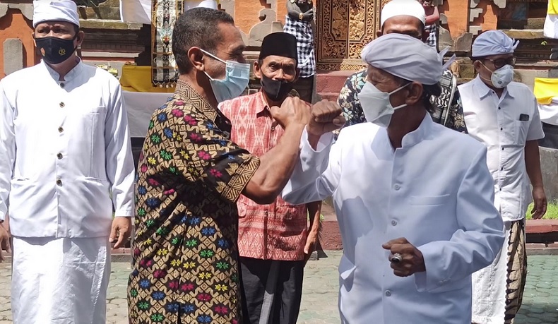 Toleransi, Kapolres Lombok Timur Ajak Tokoh Lintas Agama Datangi Umat Hindu