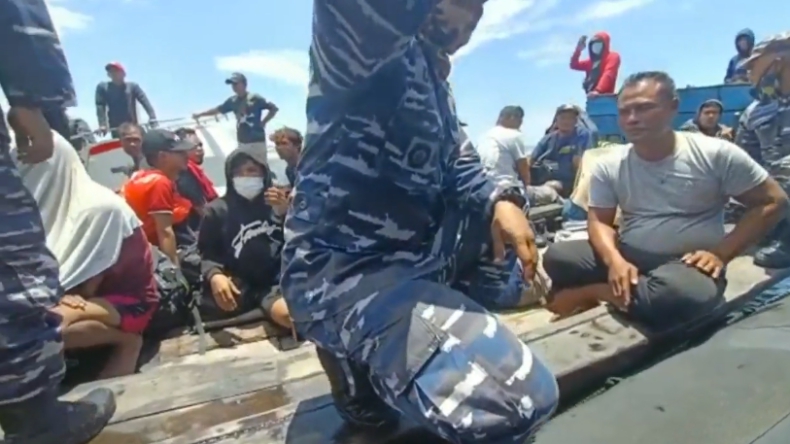 TNI AL Amankan 115 Pekerja Migran Ilegal di Pulau Jemur Sumut