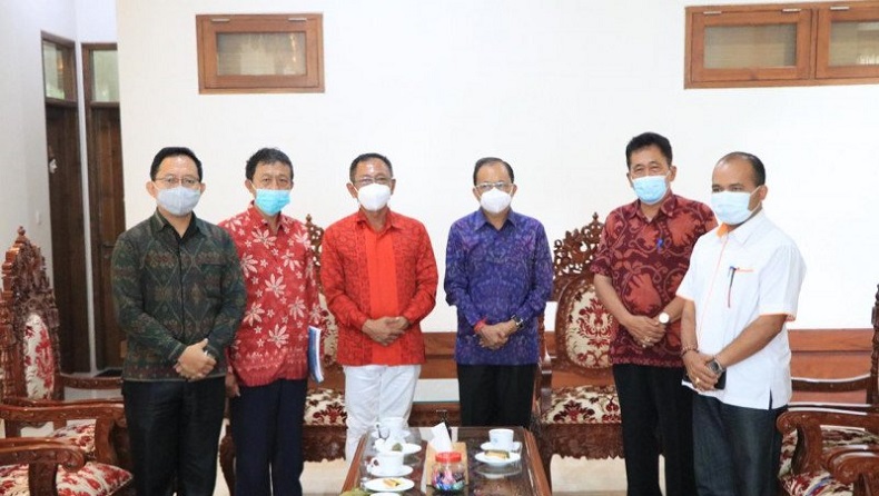 Pemprov Bali Fasilitasi Vaksinasi Covid-19 Pekerja Migran Sebelum ke Luar Negeri