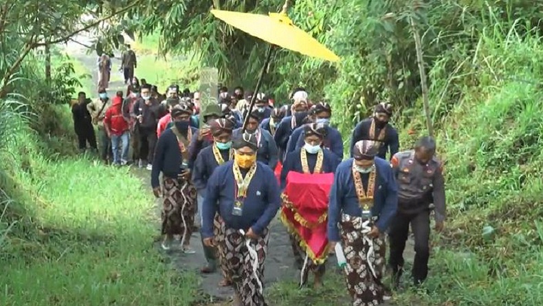  Tradisi Tolak Bala dari Lereng Gunung Merapi