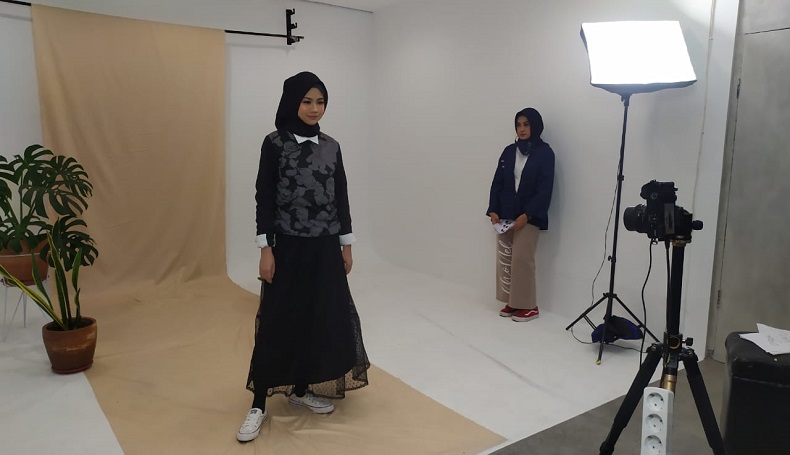 Gaet Pembeli, Industri Busana Bandung Akali Pandemi dengan Fashion Show Virtual