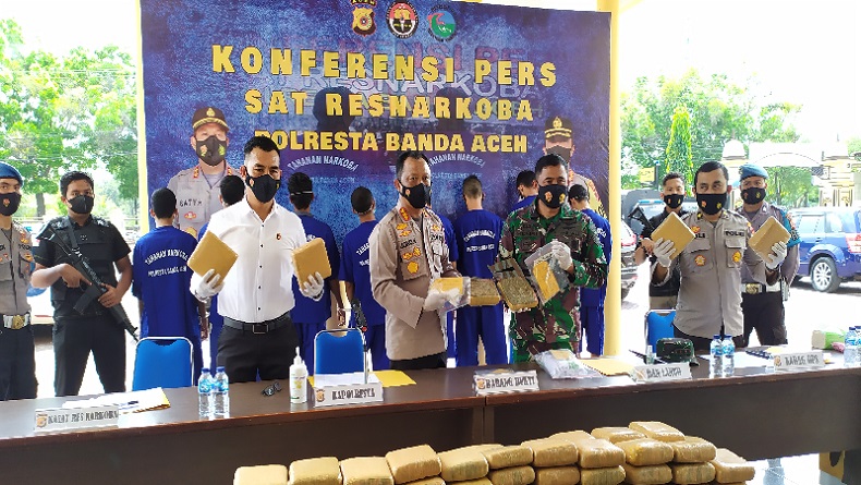 TNI-Polri Gagalkan Penyelundupan 90 Kg Ganja dari Bandara Sultan Iskandar Muda ke Jakarta