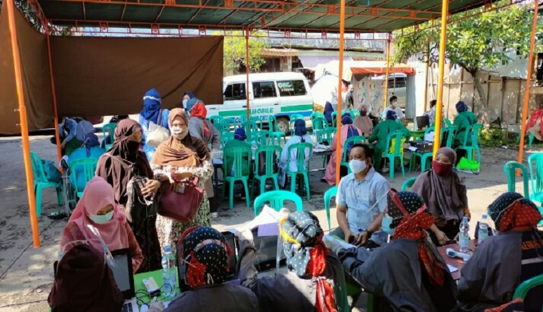 Cegah Penularan Covid-19 di Pasar Sindangkasih Majalengka, 226 Pedagang Divaksin