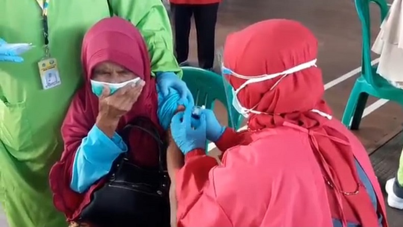 1.500 Warga Lansia di Cianjur Antusias Disuntik Vaksin Covid-19