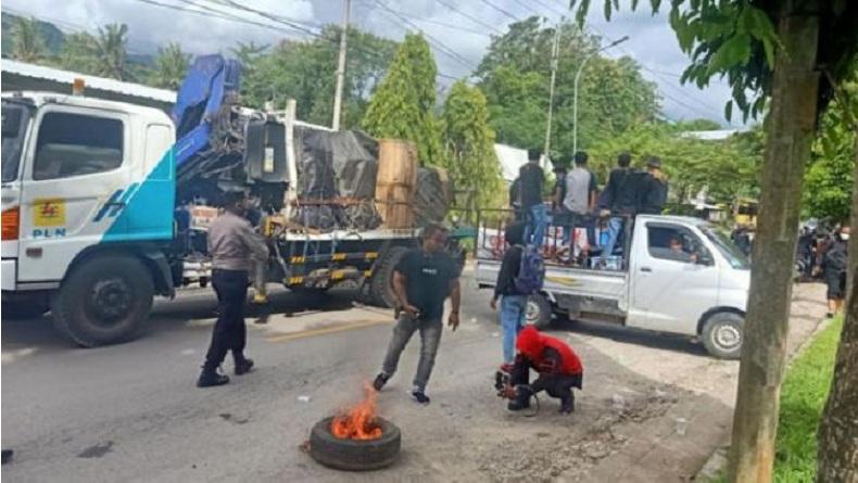 Tuntut Larangan Pesta Pernikahan Dicabut, Masyarakat Unjuk Rasa di DPRD Enrekang