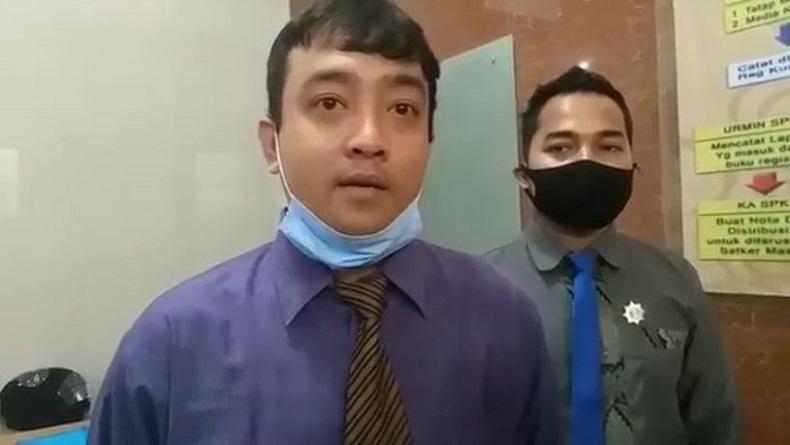 Lapor ke Polsek Nguling, Suami Kades Selingkuh Minta Istri dan PIL Ditahan