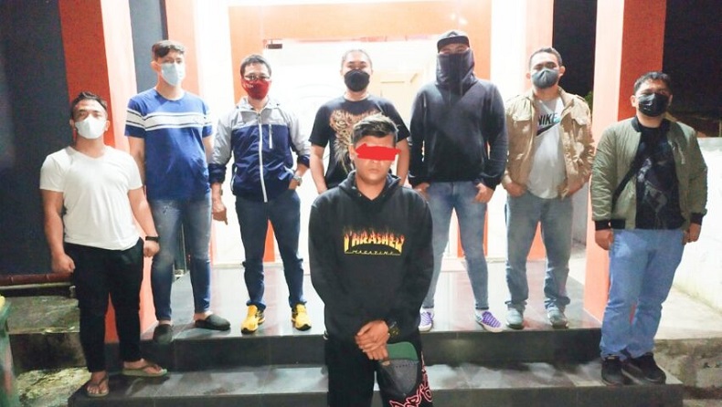 Keterlaluan, Suami Pukuli Istri karena Dipergoki Bermesraan dengan Selingkuhan