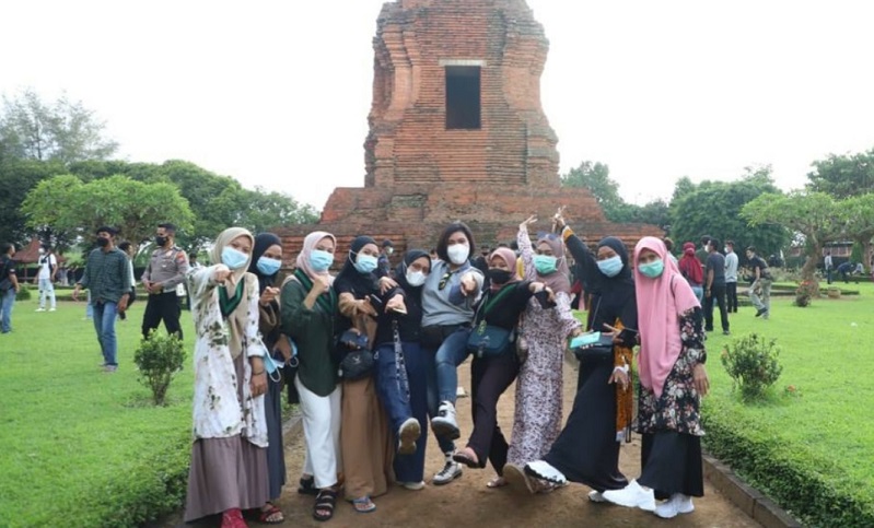 Dinginkan Suasana, Polda Jatim Ajak 1.303 Penggembira Kongres HMI Berwisata 