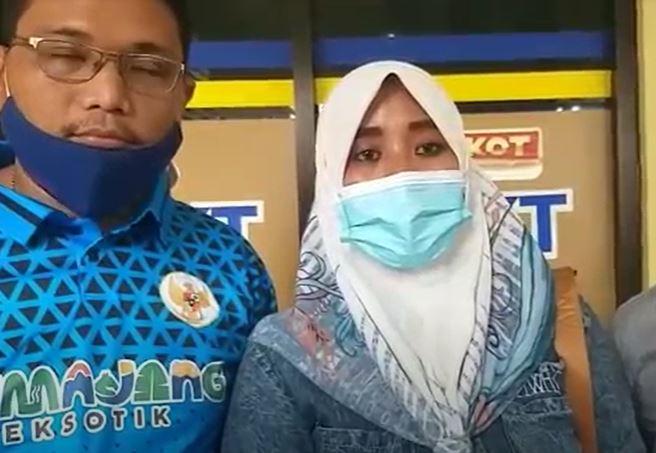 Merasa Dicemarkan, Bu Kades yang Digerebek Suami Laporkan Akun Facebook ke Polisi