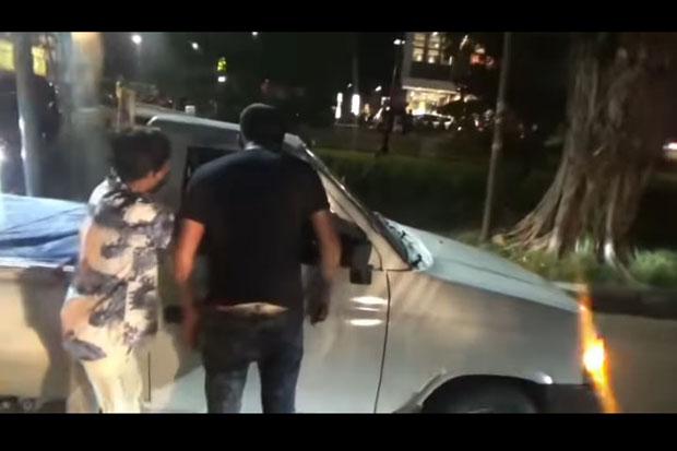  WNA Pukuli Pengemudi Pikap di Jakarta Timur Viral di Medsos