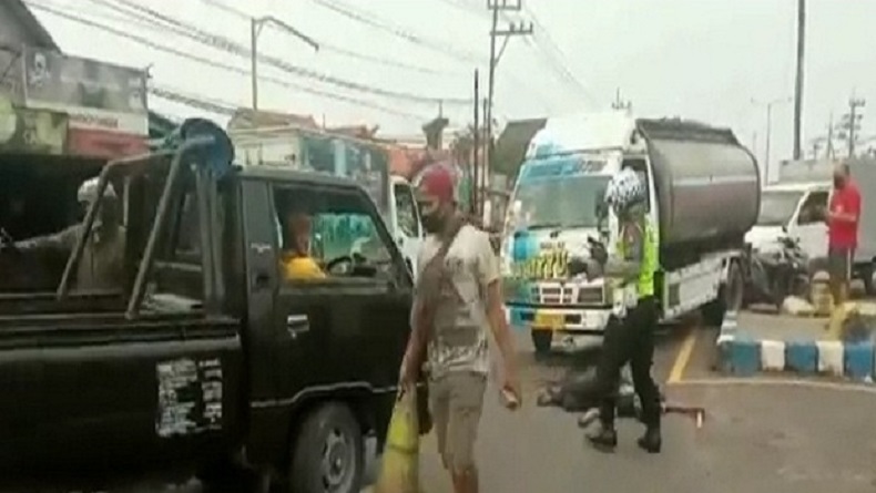 Bantu Atur Lalu Lintas, Sukarelawan Ini Tewas Ditabrak Truk Tangki Rem Blong