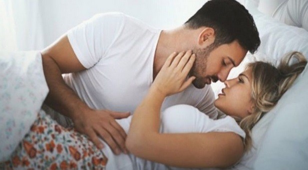 Cara Aman Berhubungan Seks saat Hamil