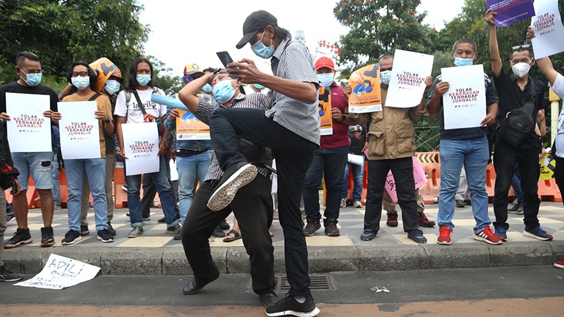11 Jurnalis Jadi Korban Kekerasan Aparat saat Demo Revisi UU Pilkada, Terbanyak di Jakarta