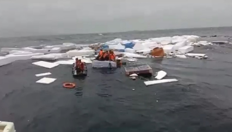 Kapal Sembako Tenggelam di Karimunjawa usai Lambung Bocor, 8 Kru Selamat