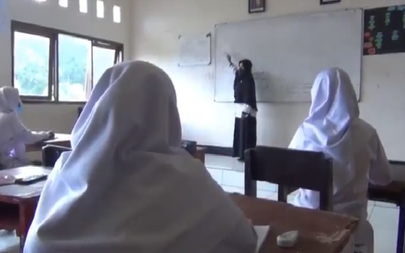 Kemendikbud Optimistis Belajar Tatap Muka di Indonesia Berhasil