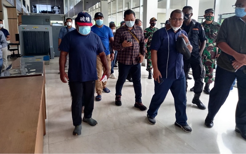 Warga Diminta Tak Terprovokasi Hoaks Gubernur Lukas Enembe Masuk ke Papua Nugini